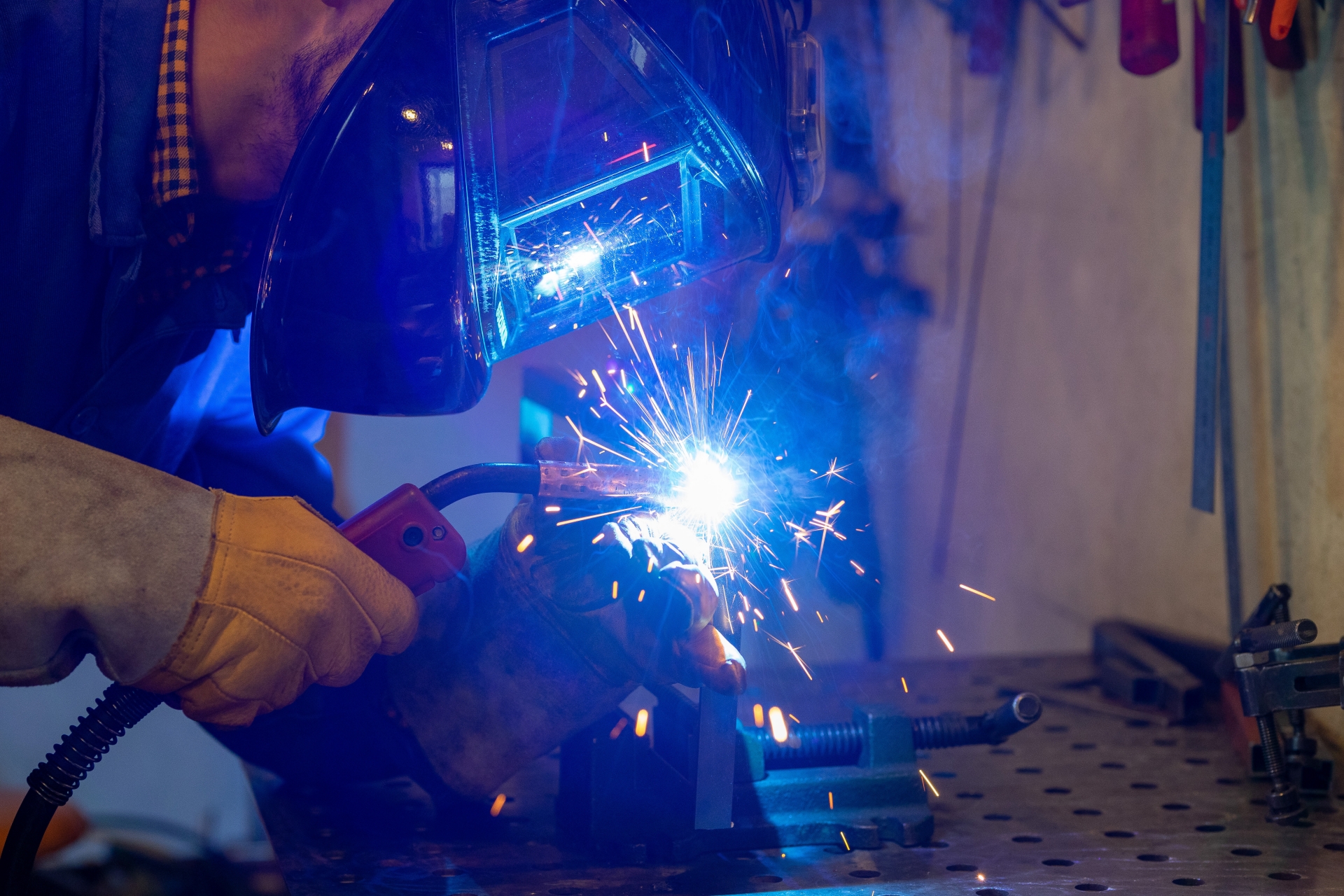 INNOVATING
FOR A 
BRIGHTER FUTURE.